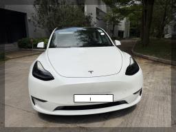 2022 Model Y Lr with hitch bike rack image 1