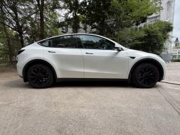 2022 Model Y Lr with hitch bike rack image 2