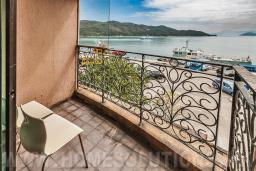 Sea Crest Terrace image 7