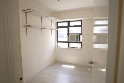 Mui Wo Flats image 4